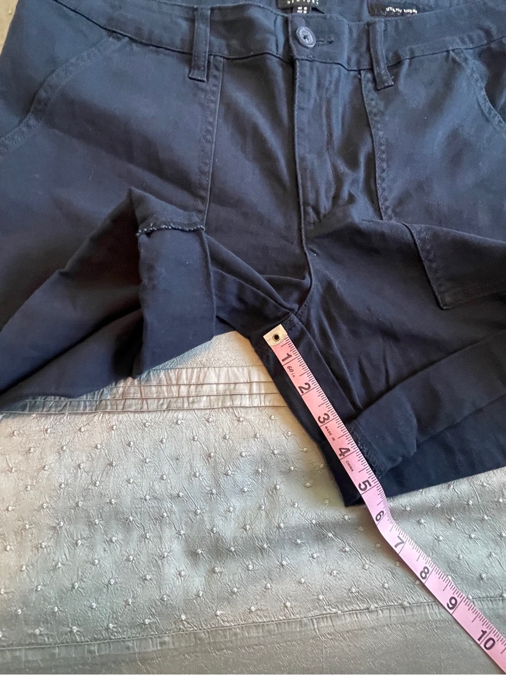 Jones New York Dark Navy Women's Casual Bermuda Shorts size 10 - Picture 9 of 10
